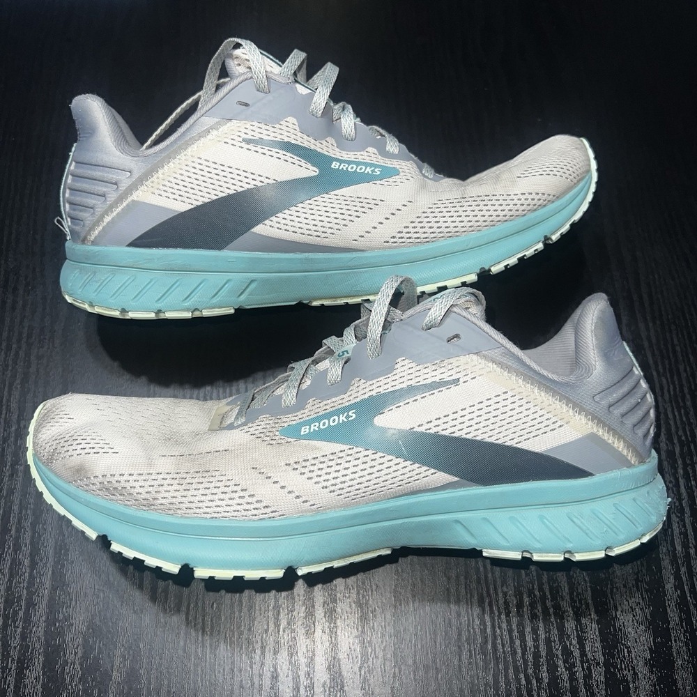 Brooks‎ Anthem 5 neutral women's size 10 running and training shoes